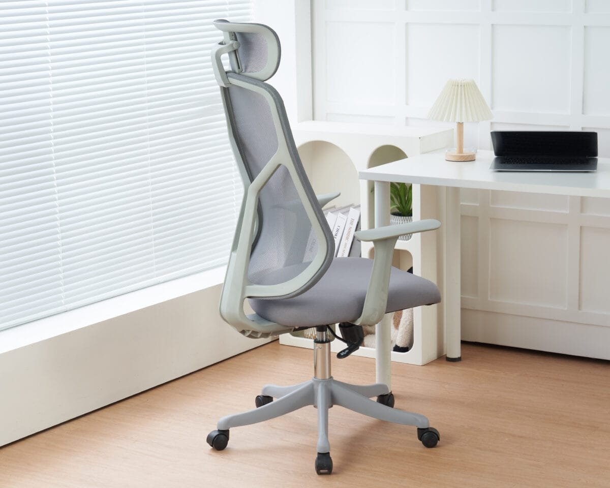 ⁦כיסא משרדי יוקרתי ארגונומי דגם 7003 בצבע אפור⁩ – תמונה ⁦6⁩