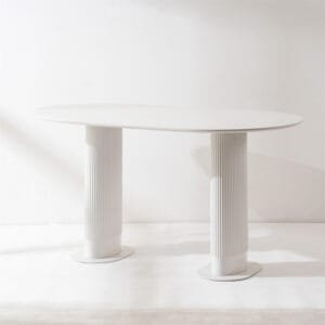 פחנת אוכל אובלית בצבע לבן בעיצוב מודרני