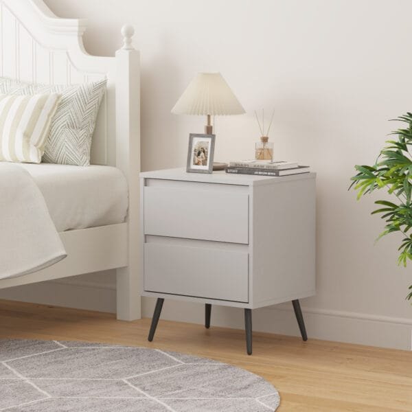 שידת לילה מעוצבת לצד המיטה בצבע סהרה דגם 3071