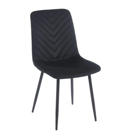 כיסא דגם 6129 בצבע שחור מבית Step Up – ריפוד קטיפה יוקרתי, רגלי מתכת חזקות ונוחות ארגונומית. אידיאלי לפינת אוכל, משרד או בית קפה. כולל אחריות מלאה.