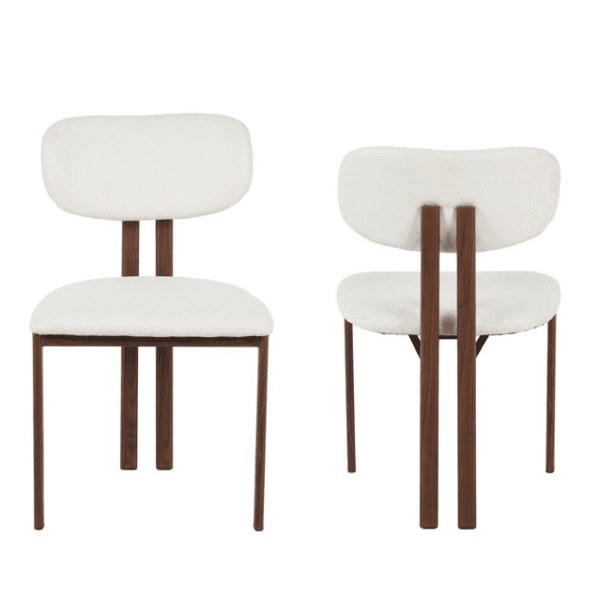 כיסא דגם 6122 בצבע בז' עם רגליים דמוי עץ אגוז מבית Step Up – מושב מרופד, עיצוב טבעי ונוחות ארגונומית. אידיאלי לבית או לבית קפה. כולל אחריות והרכבה קלה.