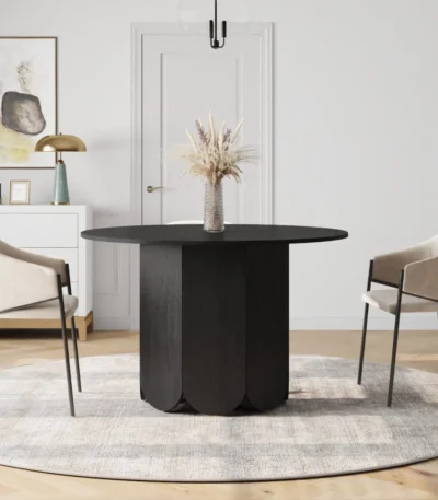 שולחן אוכל עגול דגם 809 בקוטר 120 ס״מ בגימור עץ שחור – פלטת MDF חזקה, רגלי מתכת בגימור עץ, יציב, מעוצב ועמיד לשימוש יומיומי ולאירוח.